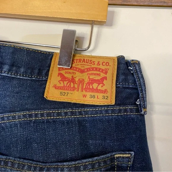 Levi’s 527 Men’s 36x32 Dark Blue Denim Bootcut Jeans - Picture 2 of 5